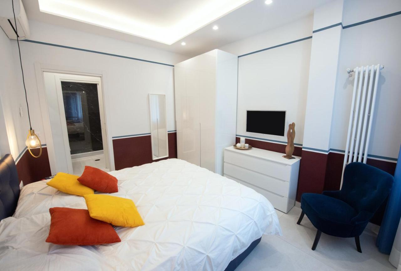 Napoli City Center - Appartamenti E Camere Εξωτερικό φωτογραφία