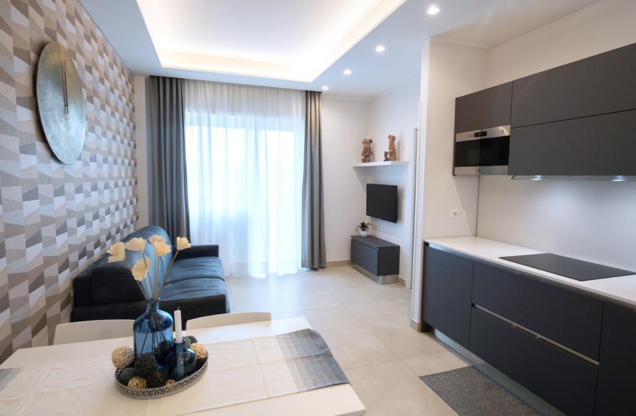 Napoli City Center - Appartamenti E Camere Εξωτερικό φωτογραφία