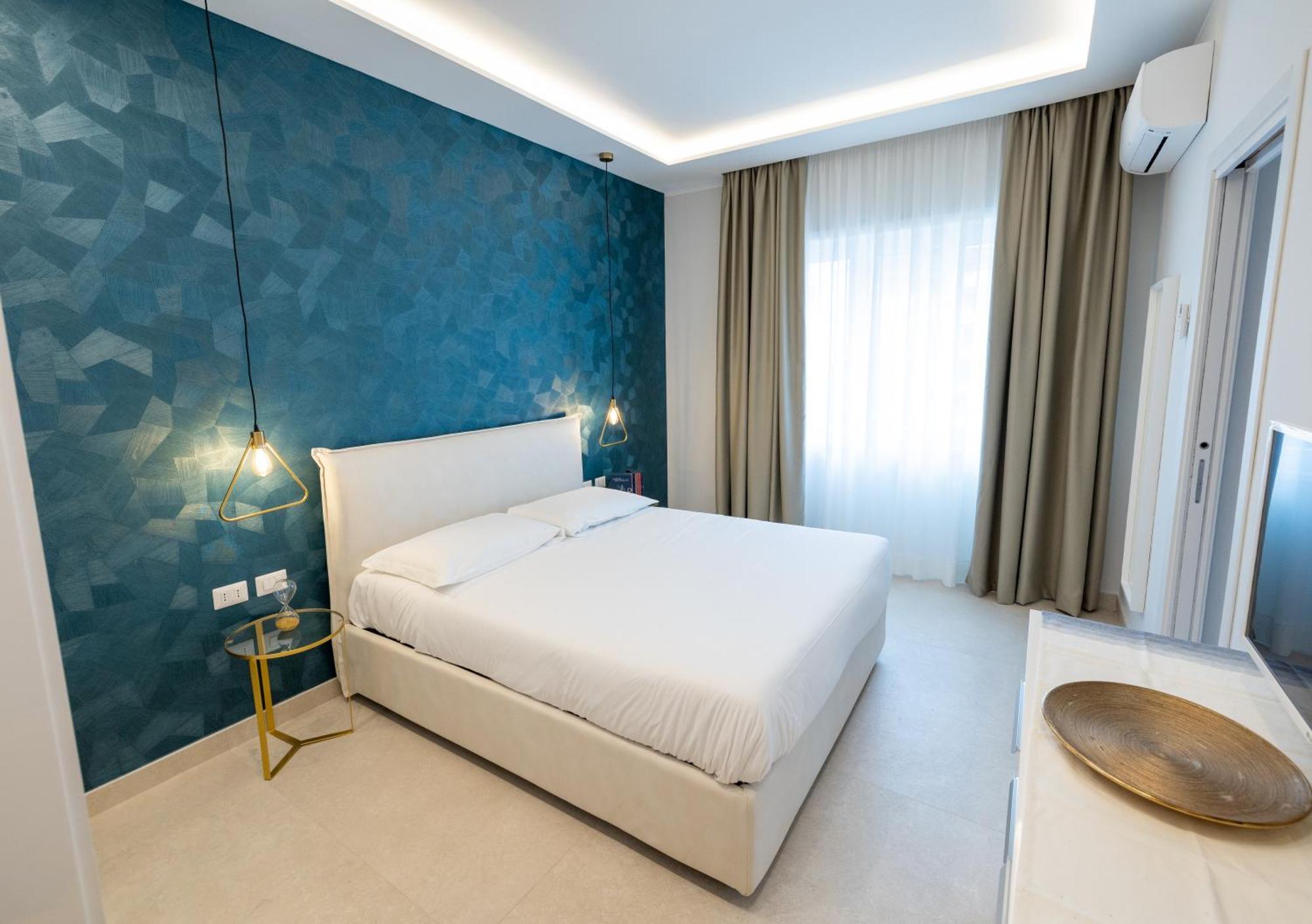 Napoli City Center - Appartamenti E Camere Εξωτερικό φωτογραφία