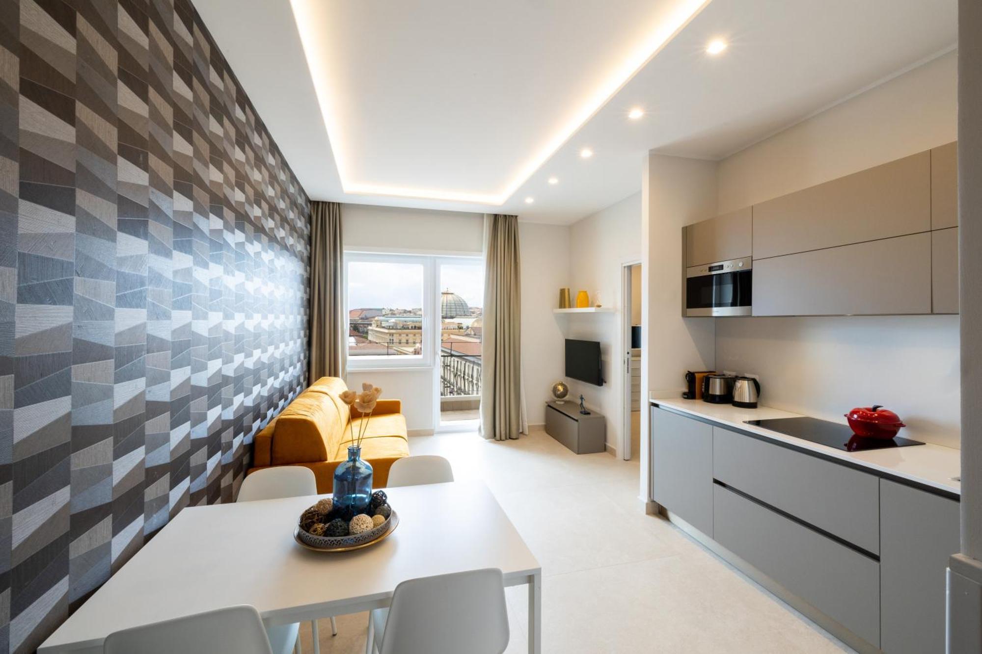 Napoli City Center - Appartamenti E Camere Εξωτερικό φωτογραφία