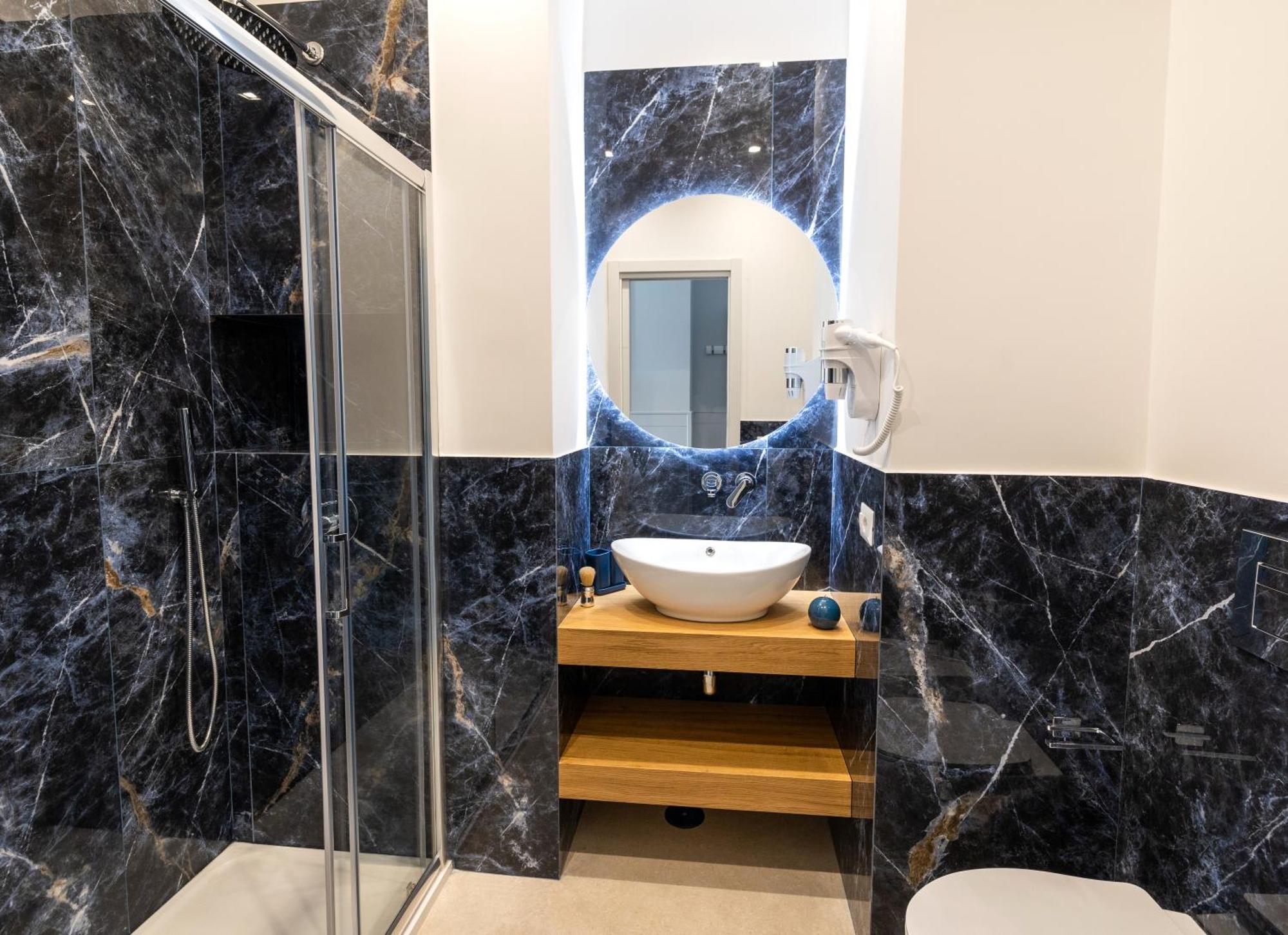 Napoli City Center - Appartamenti E Camere Εξωτερικό φωτογραφία